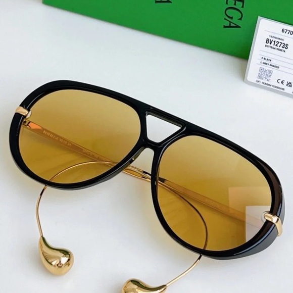Bottega Veneta Unique Gold-Tip Pilot Sunglasses main image 4